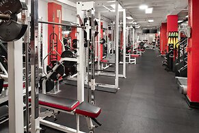 Sherry Frontenac Oceanfront Hotel