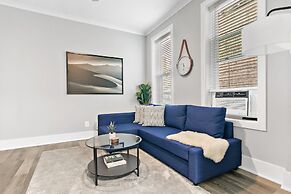 Comfy & Stylish 2BR 1BA in West Town