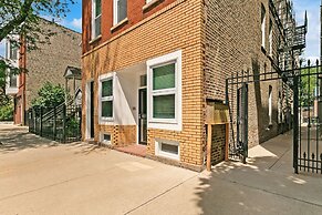 Comfy & Stylish 2BR 1BA in West Town