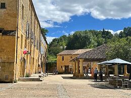 Auberge de Jeunesse HI Cadouin