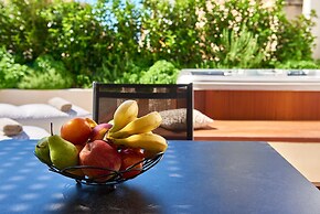 VISTA DEL PORTO LUXURY SUITES