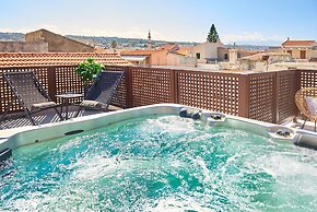 VISTA DEL PORTO LUXURY SUITES