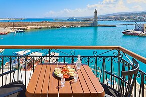 VISTA DEL PORTO LUXURY SUITES