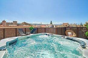 VISTA DEL PORTO LUXURY SUITES