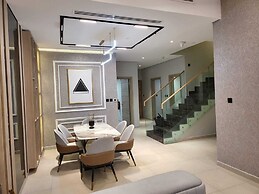 Mirdif Hills Apartaments