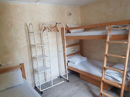 Auberge de Jeunesse HI Chamrousse