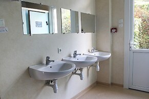 Auberge de Jeunesse HI Genets
