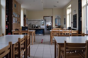 Auberge de Jeunesse HI Genets