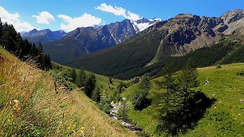 Auberge de Jeunesse HI Serre-Chevalier