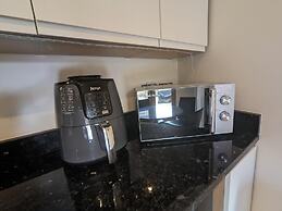 Cozy Cottage Close to Haworth Sleeps 2 With Garden