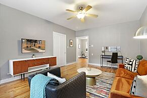 Cozy Modern 1BR Apt in Boystown