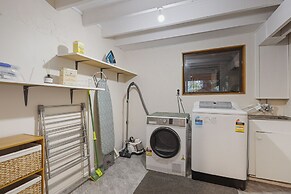 Tranquil Sunset Retreat - Spa - Netflix