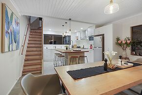 Tranquil Sunset Retreat - Spa - Netflix