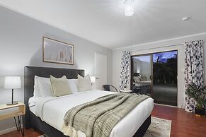 Tranquil Sunset Retreat - Spa - Netflix