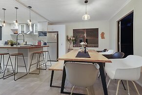 Tranquil Sunset Retreat - Spa - Netflix