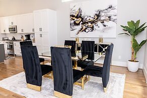 Stylish Luxury Downtown Home