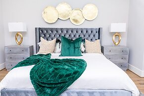 Stylish Luxury Downtown Home