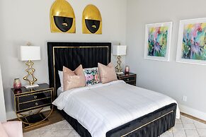 Stylish Luxury Downtown Home