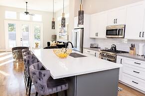 Stylish Luxury Downtown Home