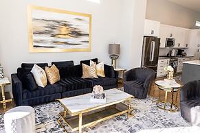Stylish Luxury Downtown Home