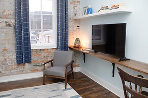 Bischoff Inn - Former 1870 Furniture Factory Now 5 Room Boutique Hotel