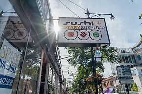 Newly Decorated 1BR 1BA Apt in Lake View