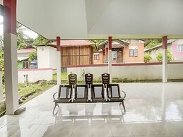 OYO Homes 91101 Homesstay Desa Wisata Marinsow Near Gereja Pantekosta 