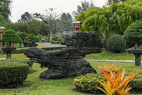 Suanpung Bonsai Village