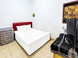 SPOT ON 91982 Dani HomestayNearSesaot Lodge