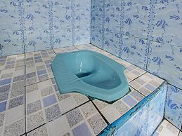 SPOT ON 91982 Dani HomestayNearSesaot Lodge