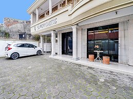 OYO Life 91994 Sawerigading Jatinangor Syariah