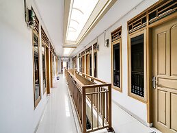 OYO Life 91994 Sawerigading Jatinangor Syariah