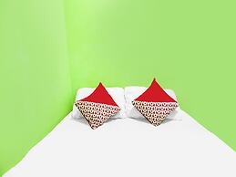 OYO 91882 Bilqis Homestay NearThe Hot River, Dog Run