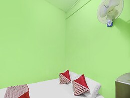 OYO 91882 Bilqis Homestay NearThe Hot River, Dog Run