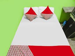 OYO 91882 Bilqis Homestay NearThe Hot River, Dog Run