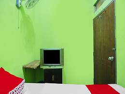 OYO 91882 Bilqis Homestay NearThe Hot River, Dog Run