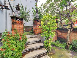 Super OYO 91870 Warna Kedaton