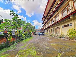 Super OYO 91870 Warna Kedaton