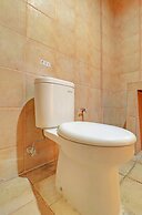 Super OYO 91870 Warna Kedaton