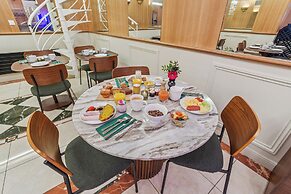 HOTEL CLERY