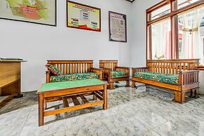 OYO Homes 91124 Desa Wisata Kaso Near Kantor Kepala Desa Kaso