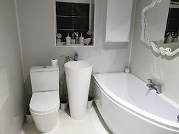 Tropical Garden Oasis