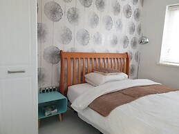 Tropical Garden Oasis