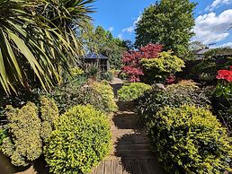 Tropical Garden Oasis