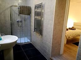 Charming Euston Apartments