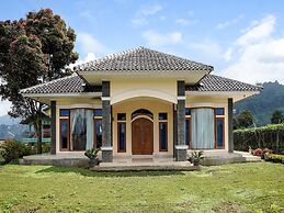 OYO Homes 91156 Eco Tourism Big Farmer Desa Kertawangi Syariah