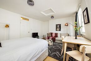 Mornington Crescent Apartments