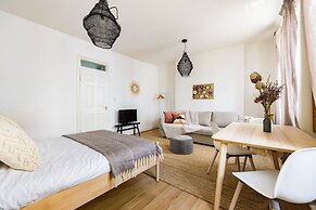 Mornington Crescent Apartments