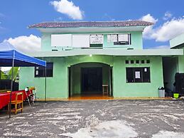 OYO Homes 91149 Desa Wisata NangelasariNearPasir Tulang