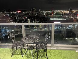 Luxury 2B2B Well Furnished Spectacular View